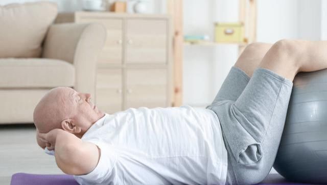 我是大医生|人过50岁,若能做到3个动作,说明身体比一般人健康,易长寿