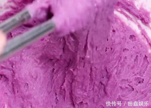 不错|甜香软糯的双色发糕,简单好吃,美味营养,不错的家常糕点