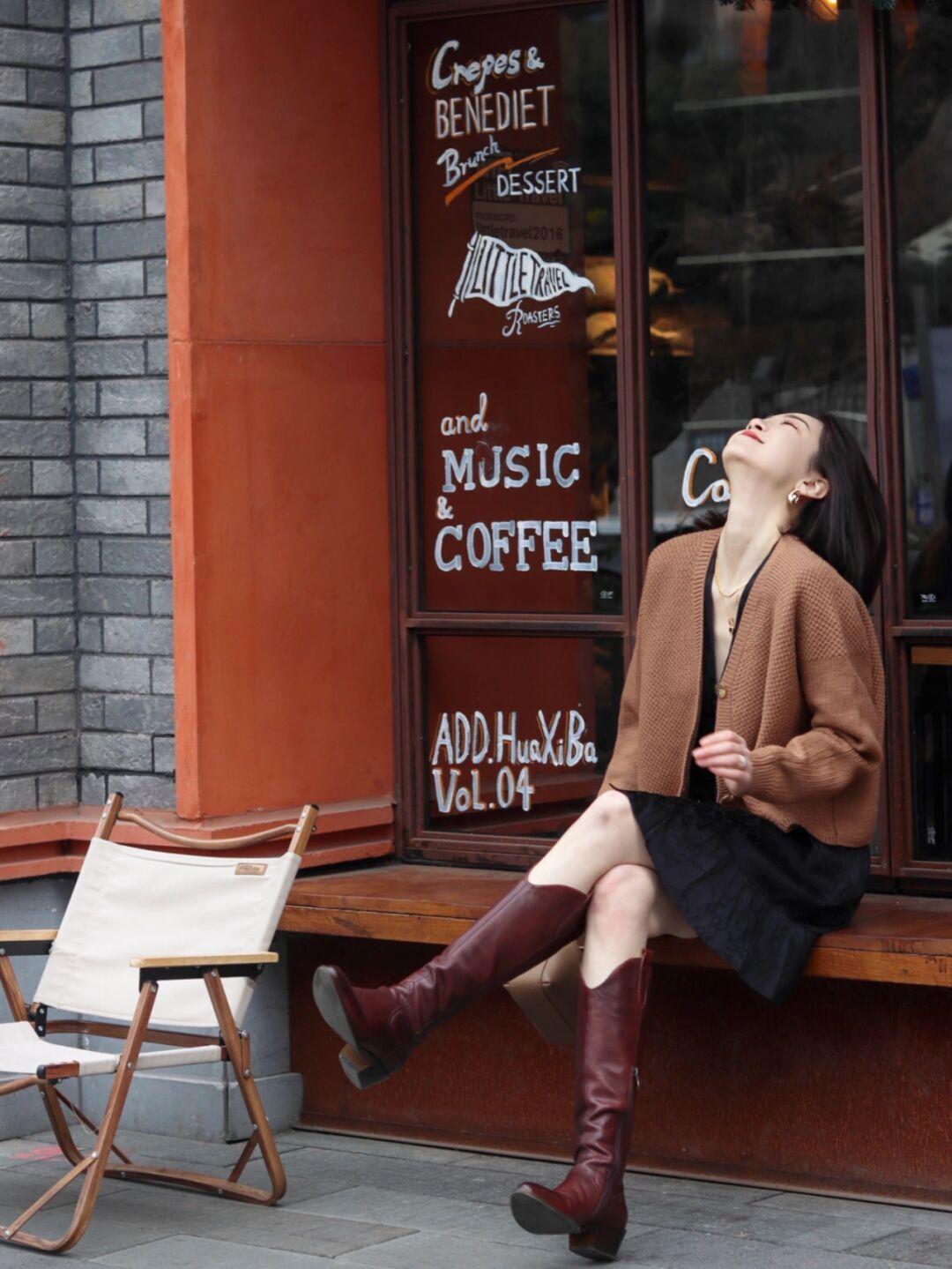 搭配 “针织衫”怎么穿才洋气?这些搭配温柔舒适还不挑人,咋穿都好看