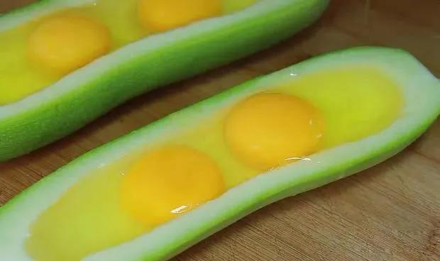 1根西葫芦4个鸡蛋，这种吃法将成为经典，素食也可以很美味