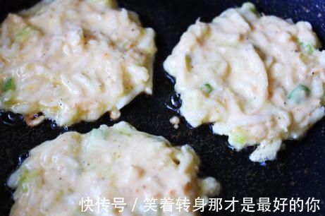 面糊|1根白萝卜2个鸡蛋,10分钟搞定早餐,鲜香柔软味道佳,耐饿性强