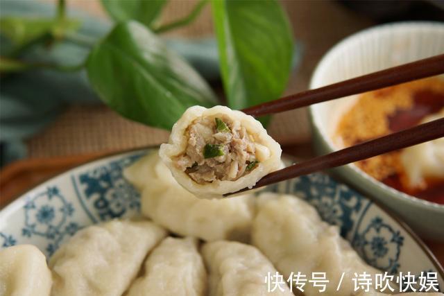 莲藕|秋天吃饺子,韭菜黄瓜都不如这个馅,5元一斤,现在吃正是季节