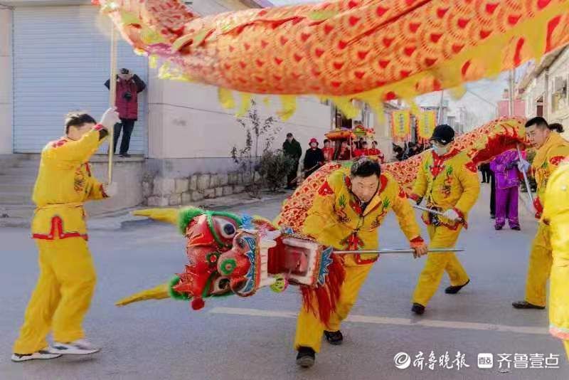 虎年|虎啸春来｜虎年舞龙闹山村，喧天锣鼓庆升平