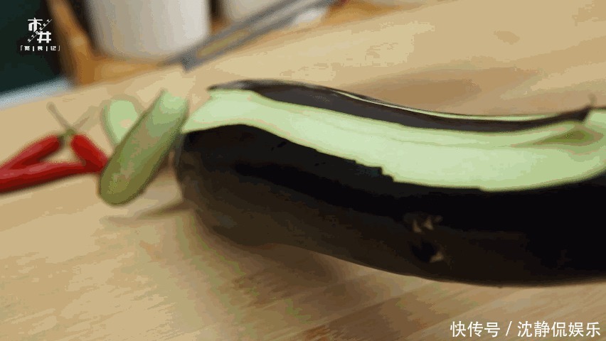 好吃|夏天,茄子的最佳吃法,不炒不油炸,好吃还简单,让人太有食欲了