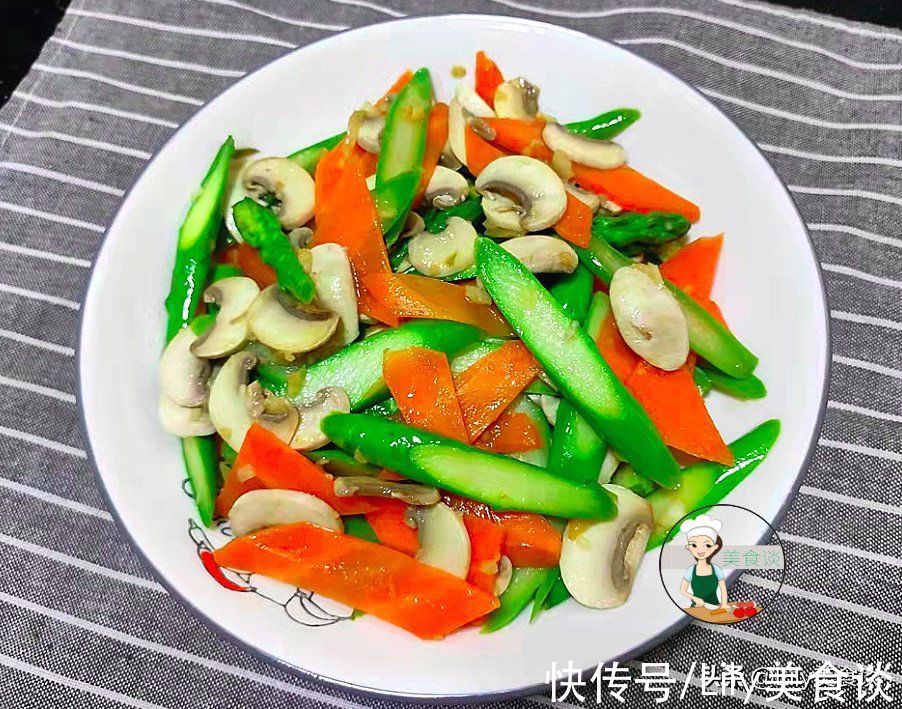 鲜美|秋天，这三样素菜一起炒，鲜美极了，不放肉也香，秋天吃它特养人