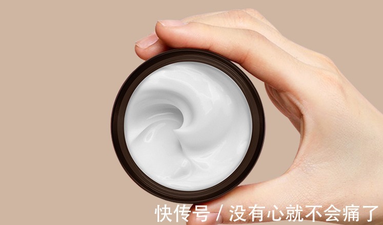 卸妆 适合秋冬季节的护肤品,秋冬季节护肤注意事项的步骤(精选8条)