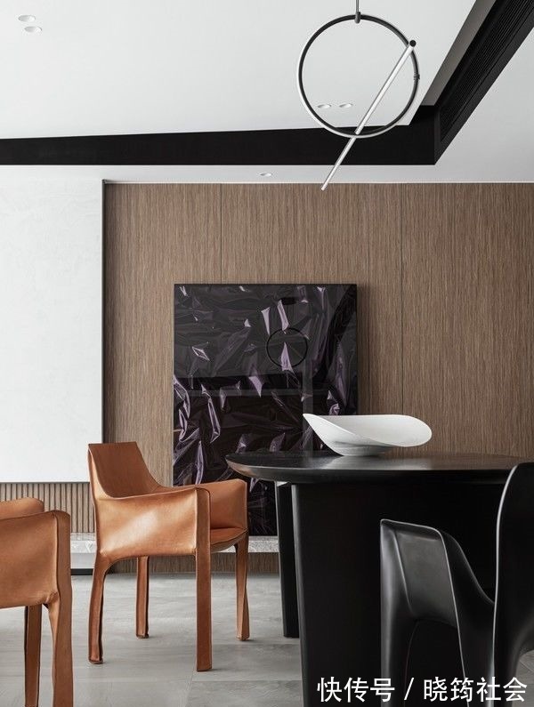 公卫|单身男青年的180㎡之家,全屋简约风,一个人独居,也住出高级感