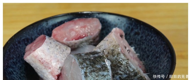 草鱼|我家草鱼从不红烧,教你新吃法,我家一周做3次,每次不够吃!