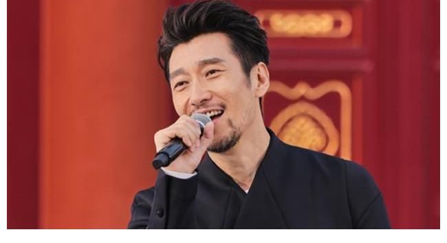 《追光吧》第一轮公演录完，吴建豪组全员晋级，还没播已淘汰一人