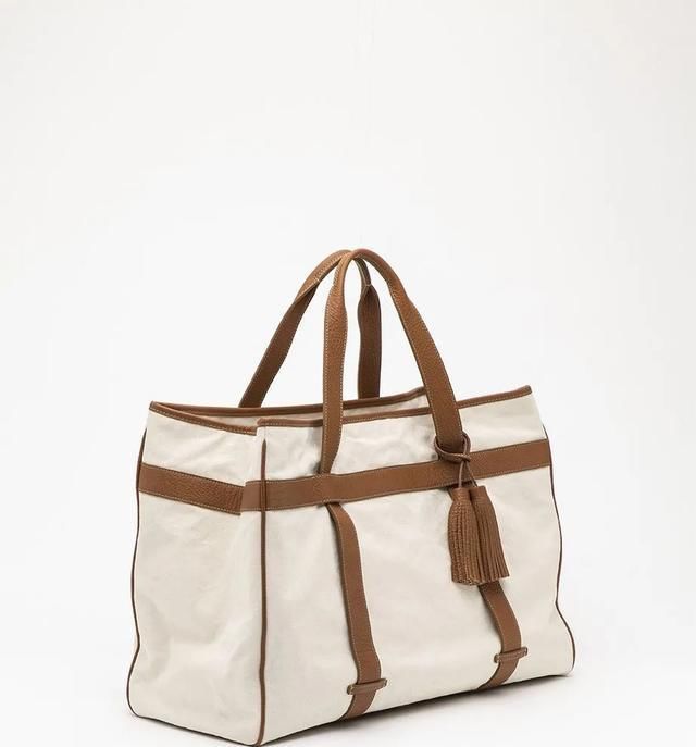 包袋品牌那么多,为什么只有它能征服所有挑剔有品绅男