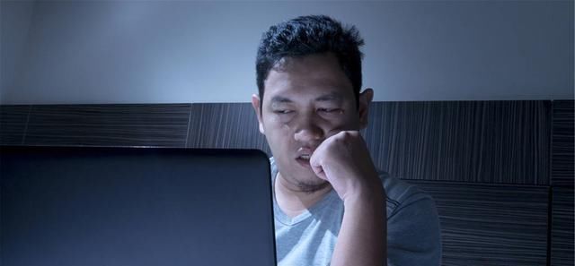 男性|男性衰老时,吃饭期间,往往有3特征,假如没有,恭喜你还年轻