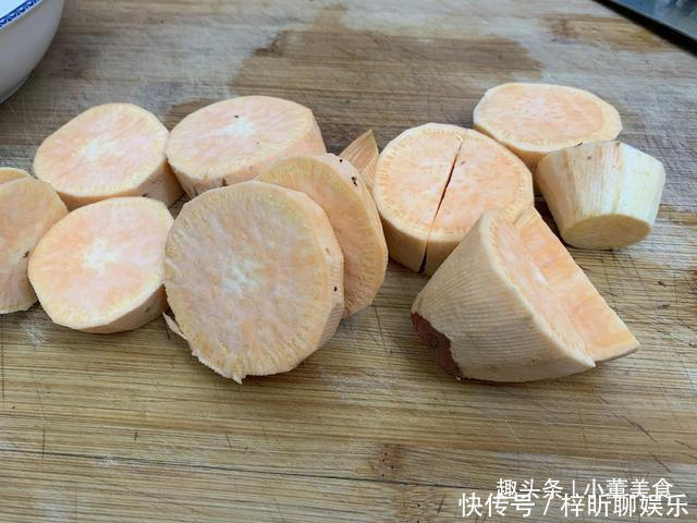  黄花菜|6种蔬菜晒干后，比新鲜的还好吃，冬天炖肉很香，放半年都不坏