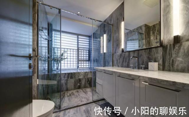 衣帽间|148平现代风四居室,电视墙以定制柜作为主体加上开放格架