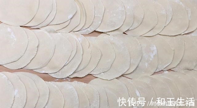 食用油|天气渐凉，我家爱这样包饺子，成本低，味道美，皮薄馅大又营养