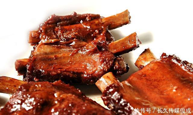 设计师|这些设计师,是从餐饮转行过来的如果穿在我身上,我会一直饿