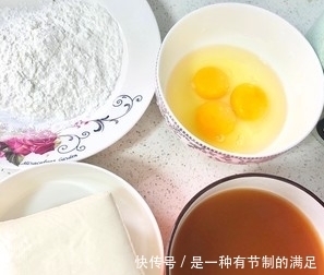 嫩鸡蛋包豆腐，超级好吃，快点学起来吧！