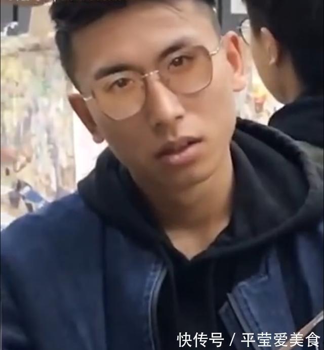 美术生&美术生“成精”了!上课睡觉给自己画“双重保险”,老师差点被骗