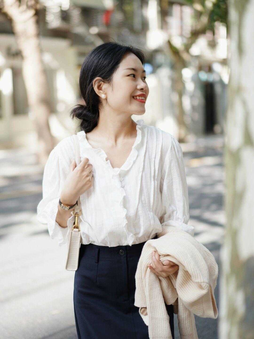 很难看 秋冬的半裙怎么穿?这些搭配方式高级优雅又好看,让你气质翻倍