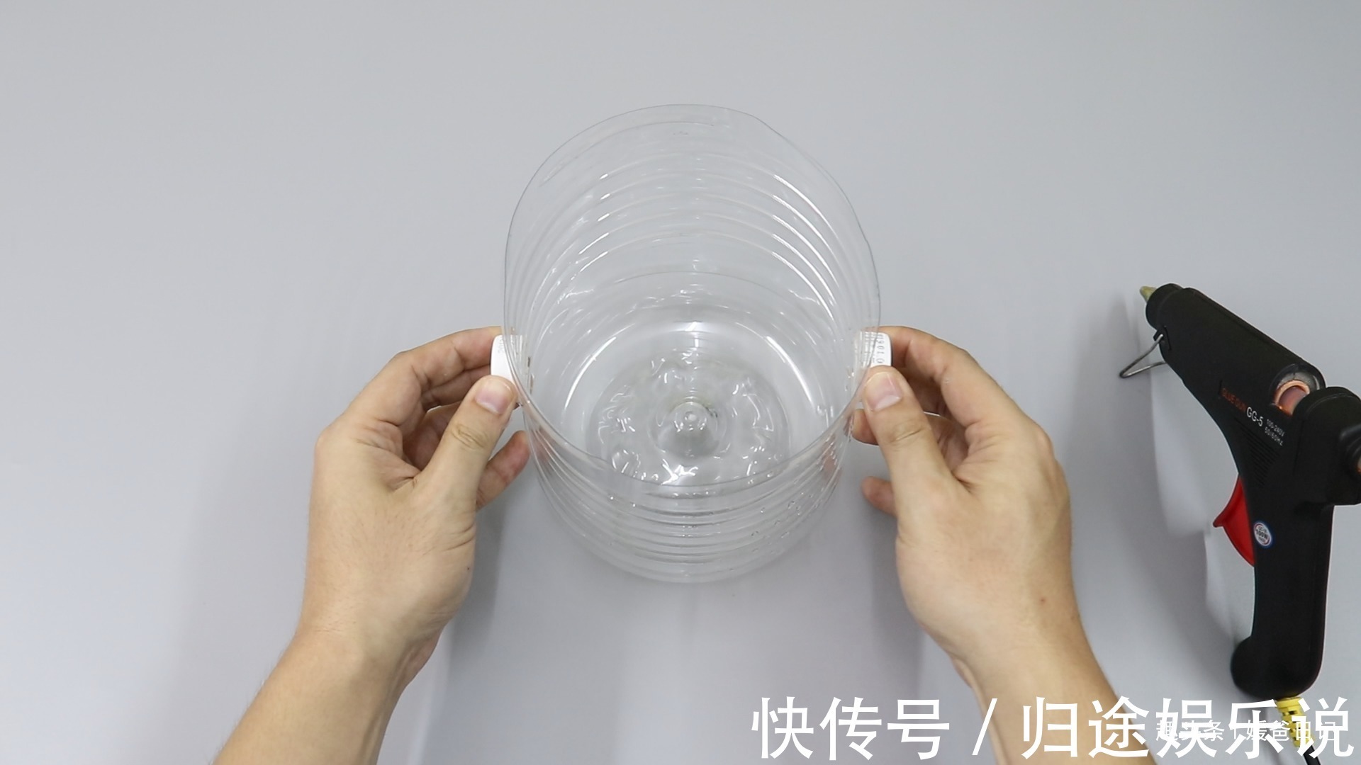 媛爸|我家的小垃圾桶从来不用花钱买，脏了直接换新的，太棒了