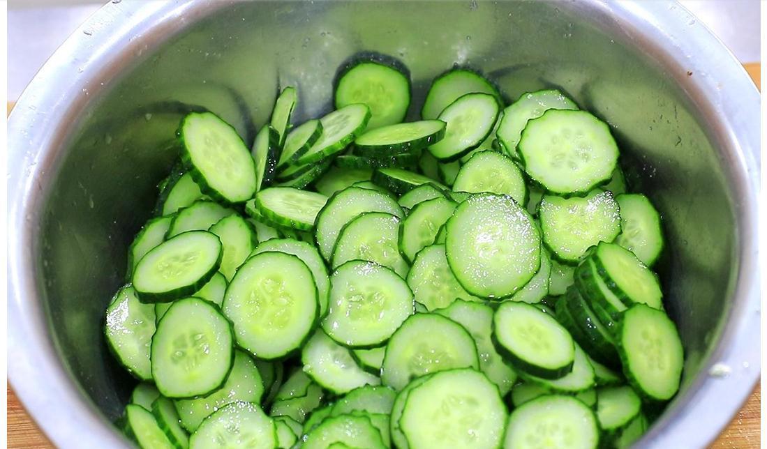 小雪多腌菜,3种蔬菜腌好后,比新鲜的还好吃,清脆爽口又下饭