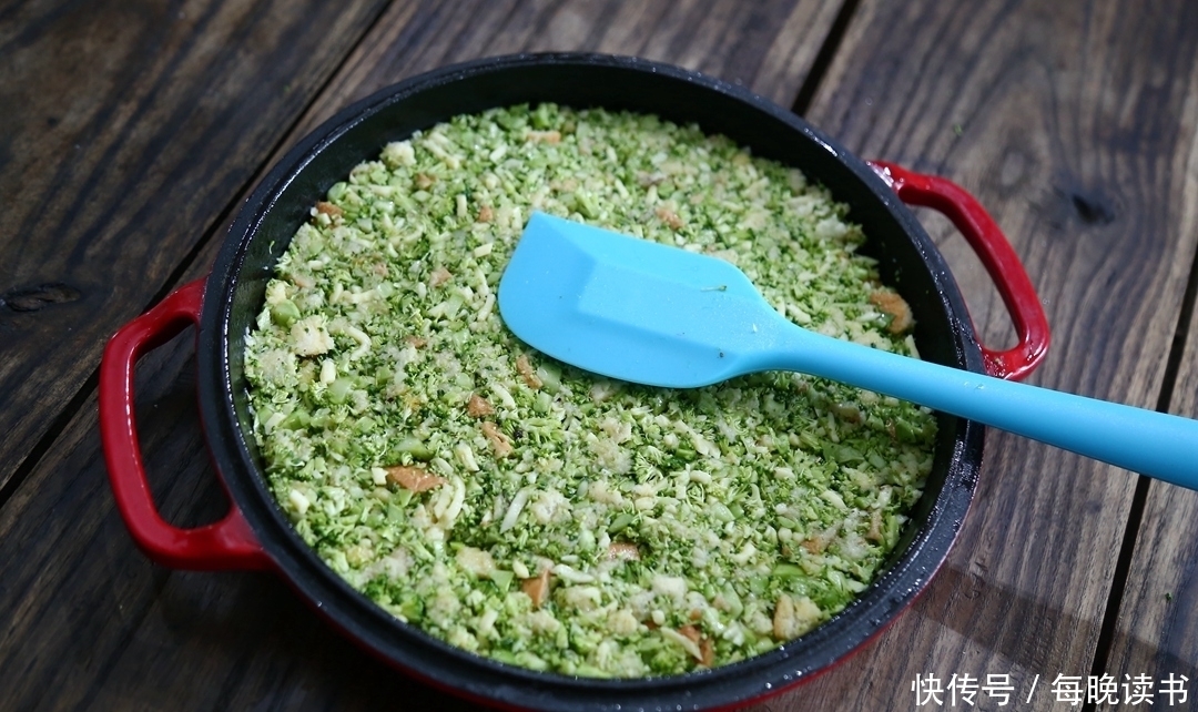 西兰花吃了几十年,第一次如此吃,秒赞800,天然“长高食谱”