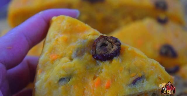  解馋|地瓜别总是煮着吃完，加1盘小麦面粉，教你做美味的地瓜发糕，解馋解饿