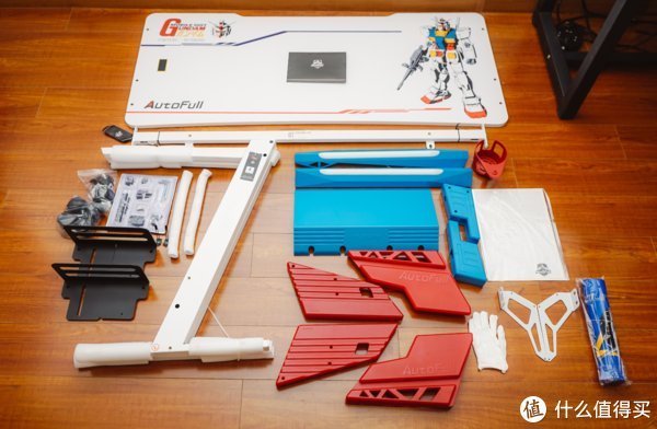 电竞桌|超彰显“钞能力”的礼物——傲风联名高达电竞桌上手体验