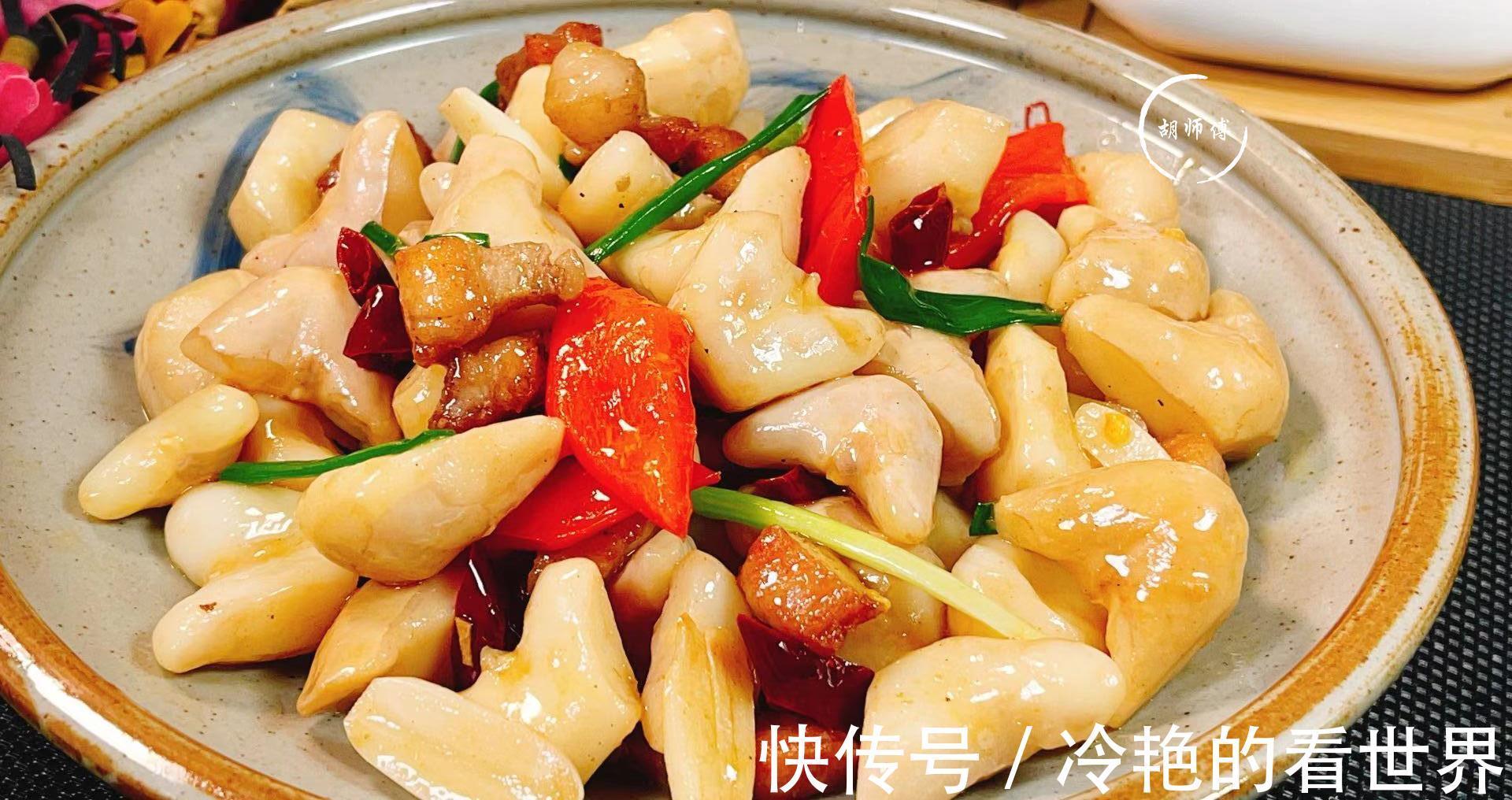 秋天,吃板栗红薯不如吃它,多买些去皮放冰箱,随吃随取,特省事