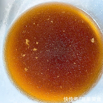 配着这盘#清香麻爽秒入魂#藤椒鸡，米饭可以吃三大碗