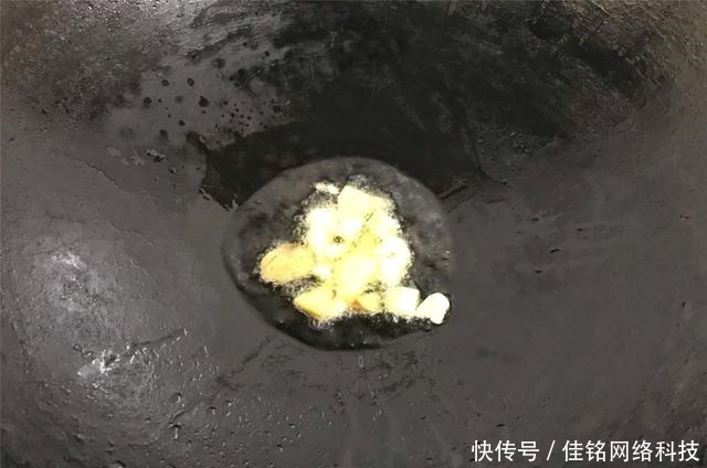 入秋后,这小海鲜最肥美,教你特色做法,鲜嫩入味,下酒又下饭