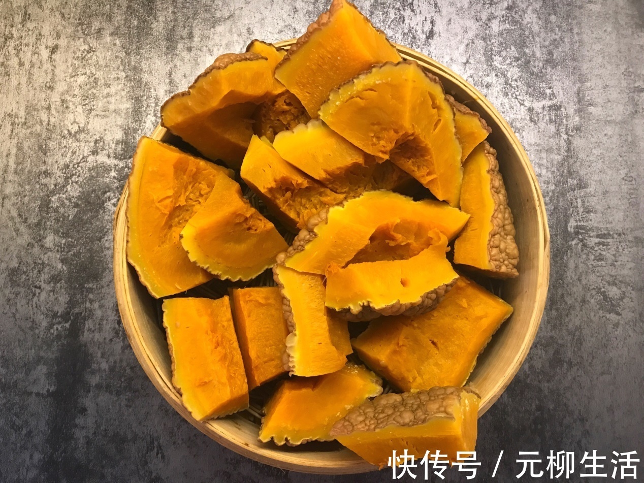 南瓜泥|烤箱版鸡蛋南瓜羹,美味鲜香,制作简单