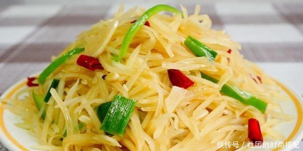 炒土豆丝,醋什么时候放很重要,好多人弄错了,难怪吃着不香不脆