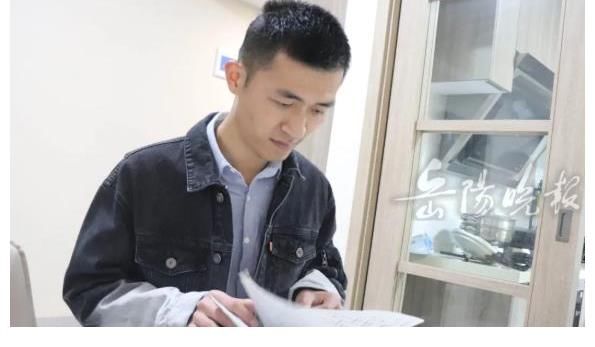 岳阳民警登上《星光大道》！小尼、朱迅、何沐阳都为他点赞