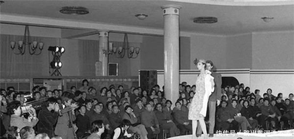 40年前给中国带来第一场国际品牌时装秀的皮尔·卡丹去世了