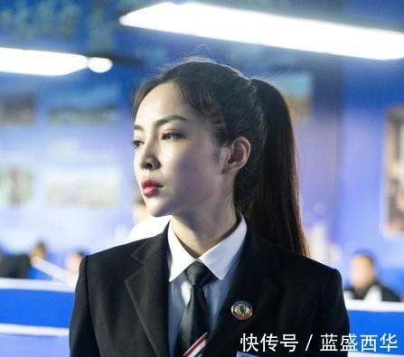 王钟瑶|最美裁判王钟瑶晒照,28岁的她依然很稚嫩,还是萨拉赫铁杆粉丝!