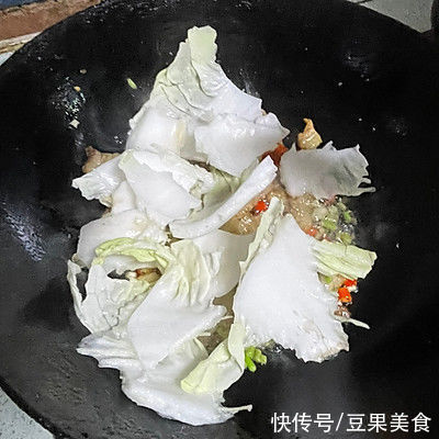 油豆腐|大白菜炖油豆腐这样做更好吃，不妨一试