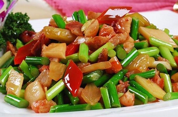 杀菌菜|早晚温差大孩子放学回到家疯狂吃肉暖身,多吃杀菌菜,增强抵抗力