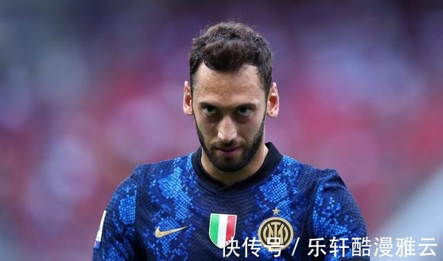 恰爾汗|國米鬧劇之戰(zhàn)留下兩大疑問 主帥一處反常決定獲贊