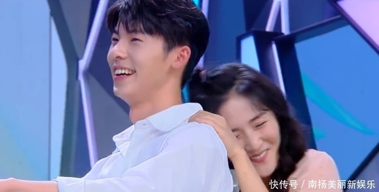 《快本》又敷衍新人,六个嘉宾信息写错三个,捧高踩低改不过来