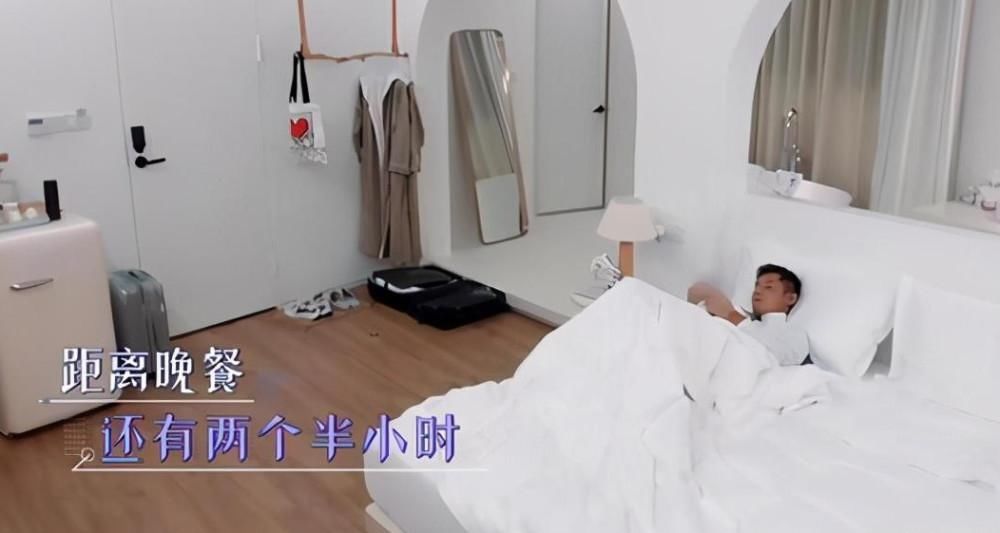  金晨|张继科和金晨约会太散漫，金晨父亲当场黑脸，冠军名头不好使