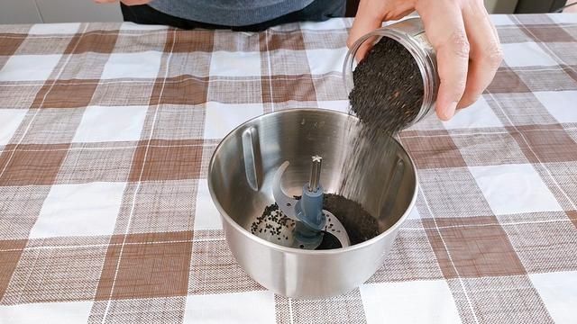 早餐不用再起早了,教你玉米面好吃做法,做一次可以吃一个月