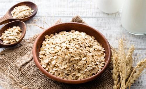 维生素b|失眠的“病根”找到了,医生:适当补充5种维生素,睡得更安稳