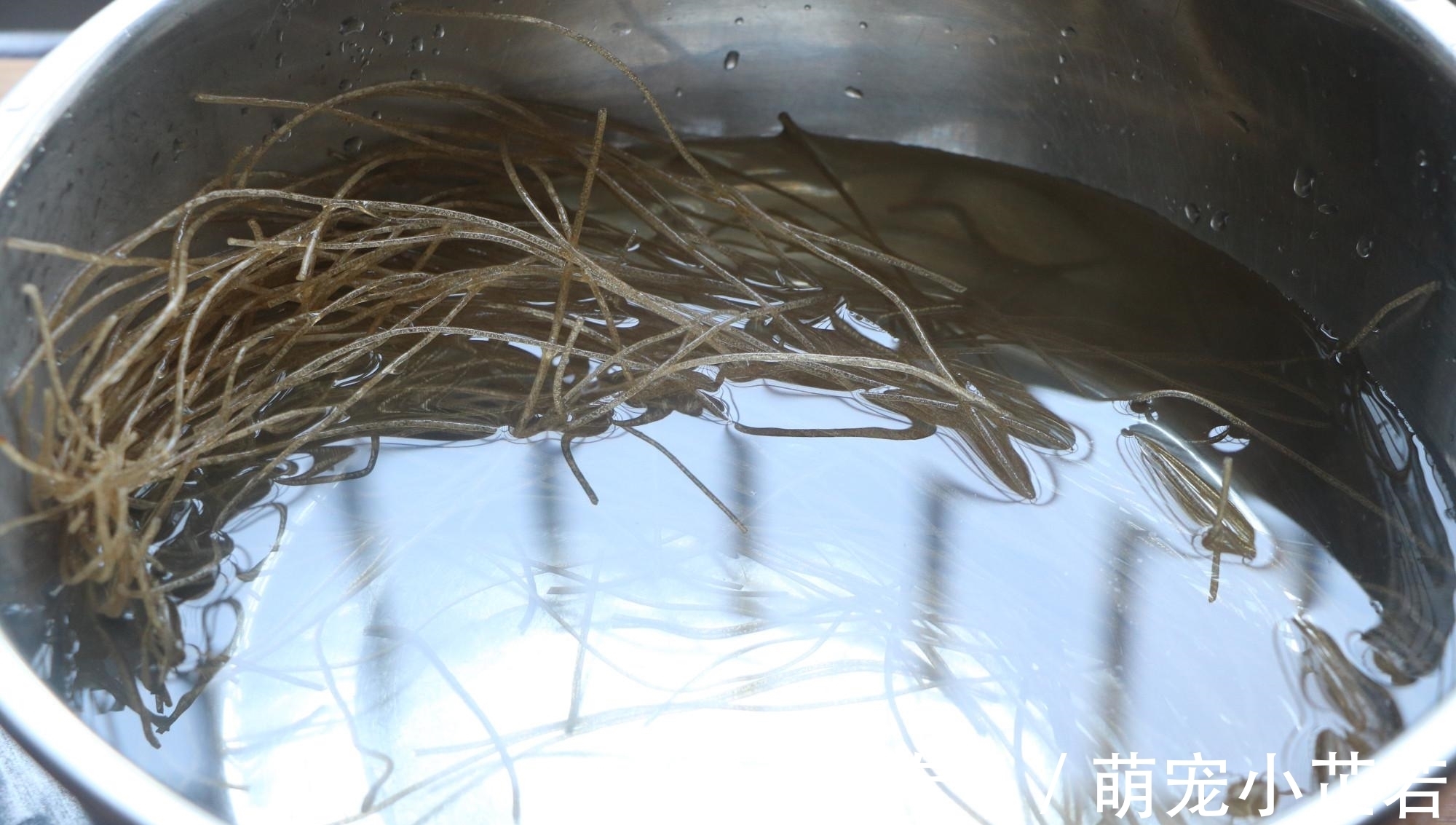 天冷了就爱这一锅炖菜，汤汁多好下饭，营养丰富，吃着全身暖和！