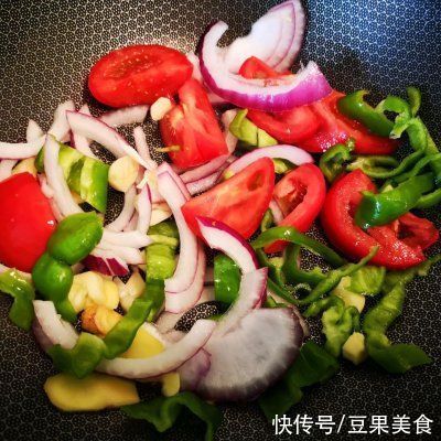 凉拌藕片|#我的养生日常-远离秋燥#梭子蟹年糕