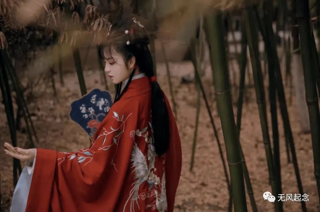 宗室$他出身于唐朝宗室,一生不近女色,却喜爱猴子,还喜欢品茶