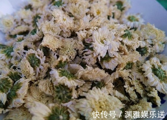 色斑|菊花加一宝,坚持喝一段时间,体重降下来了,还能淡化色斑皱纹!