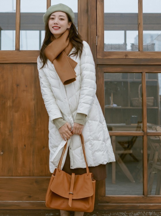 搭配|入冬后快穿“过膝羽绒服”,显瘦遮肉又显气质,轻松穿出高级感