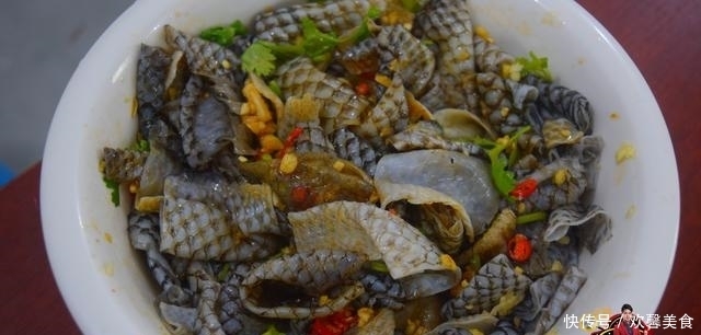 鱼皮|凉拌鱼皮最好吃的做法，简单美味又下饭，看看你喜欢吃不？