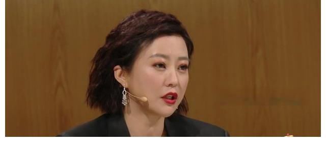 《导演》开场火药味十足,郝蕾点评一针见血,李诚儒再现犀利点评