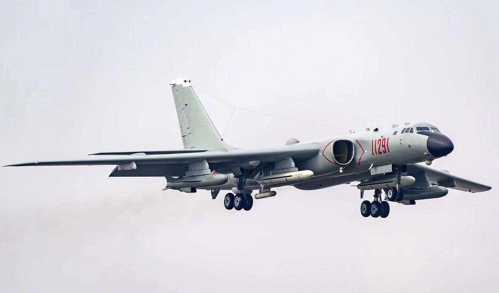 战略轰炸机|最强轰炸机载弹量对比,美23吨,俄45吨,我国是多少?